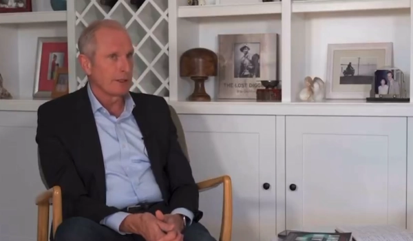Ross Coulthart Clarifies 2027 Comments Amid Ongoing UFO Disclosure Debate